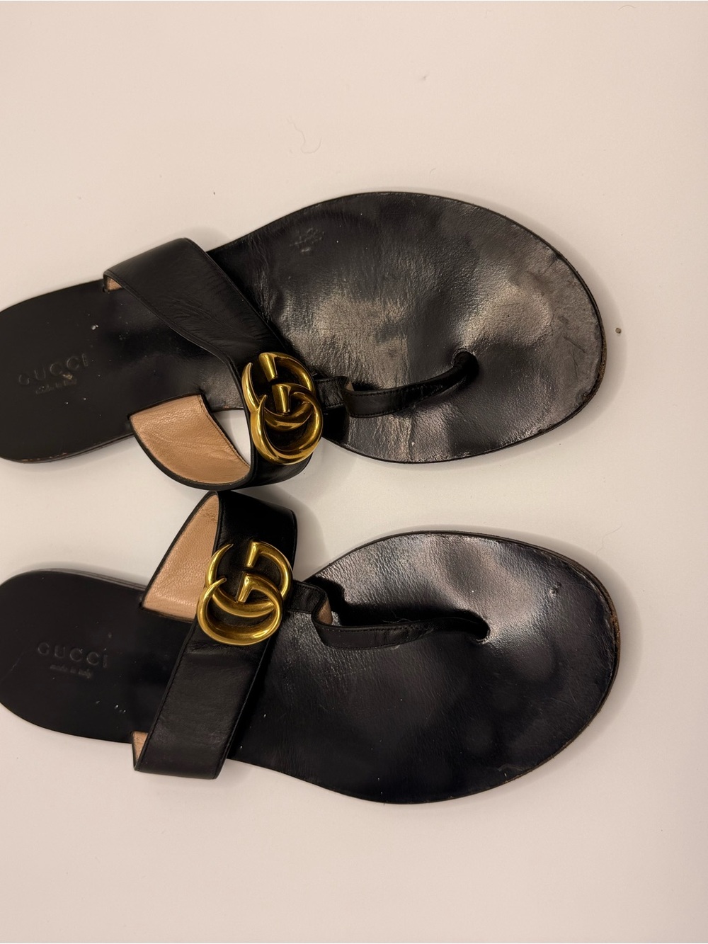 AUTHENTIC! Gucci Black Leather GG Horsebit Toe-Loop Sandals with Gold Hardware
